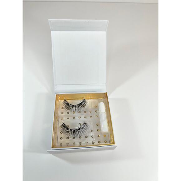 Battington Beauty Monroe 3D Silk Multi Use Lashes with Glue Kit - Picture 1 of 3